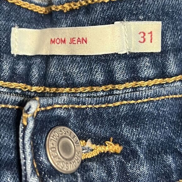 🔥🔥 LEVIS Premium MOM Jeans Sz 31 - “Big E” Tag - Perfect Condition - Picture 8 of 10